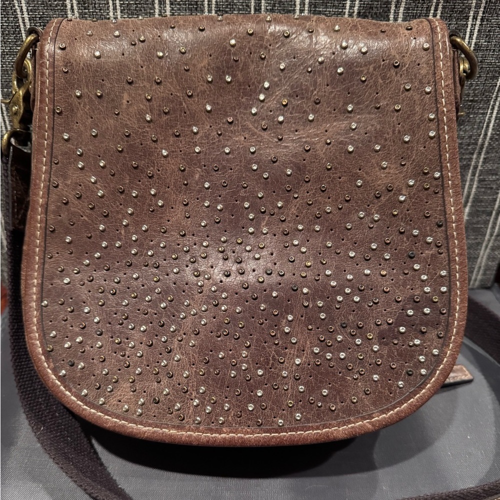 Gun Tote’n Mama Distressed Leather Crossbody Concealed Carry Purse